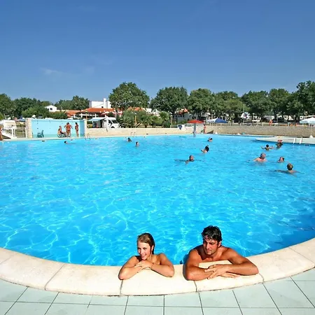 Easyatent Fkk Safari Tent Ulika Naturist - Clothes Free 3* Poreč